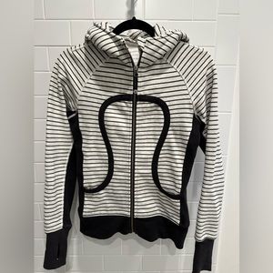 Lululemon Scuba Full Zip Hoodie in Size 4